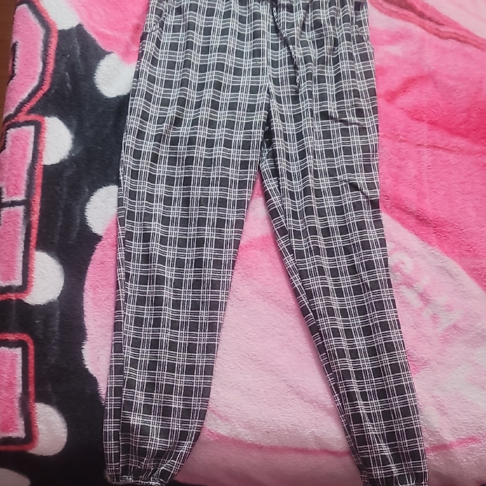 Black and White Plaid Women's Drawstring Jogger from Buckle